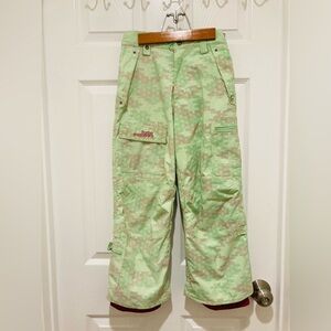 LIKE NEW Burton Girls size M Cargo Pants Insulated Light Green Maroon Ski Pants